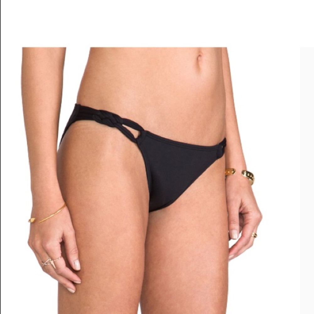 l*Space Black bottom S small/Medium